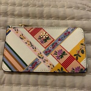 Brand new Tory Burch zippered card holder